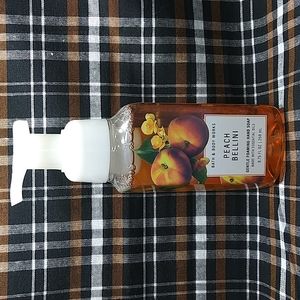 BATH & BODY WORKS GENTLE FOAMING HAND SOAP PEACH BELLINI 8.75 OZ NEW